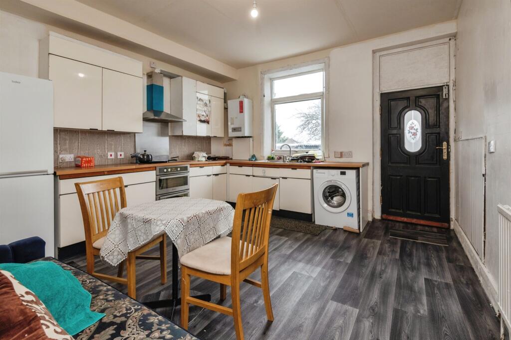 Additional image 5 of Lister Avenue, Bradford