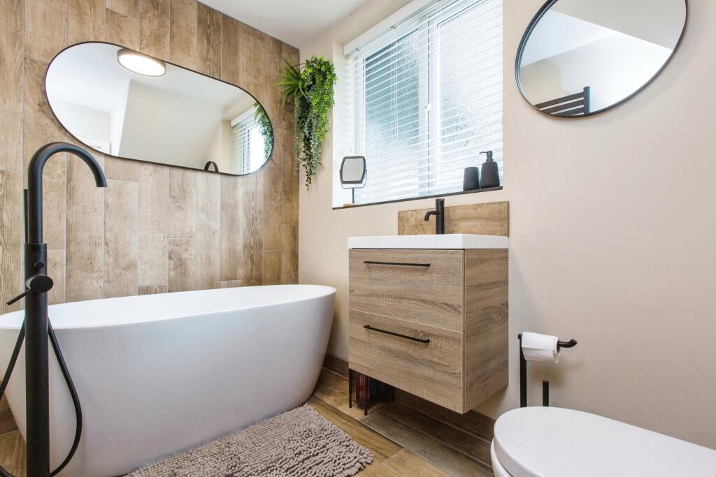 Additional image 9 of Scot Lane, Bolton, BL6