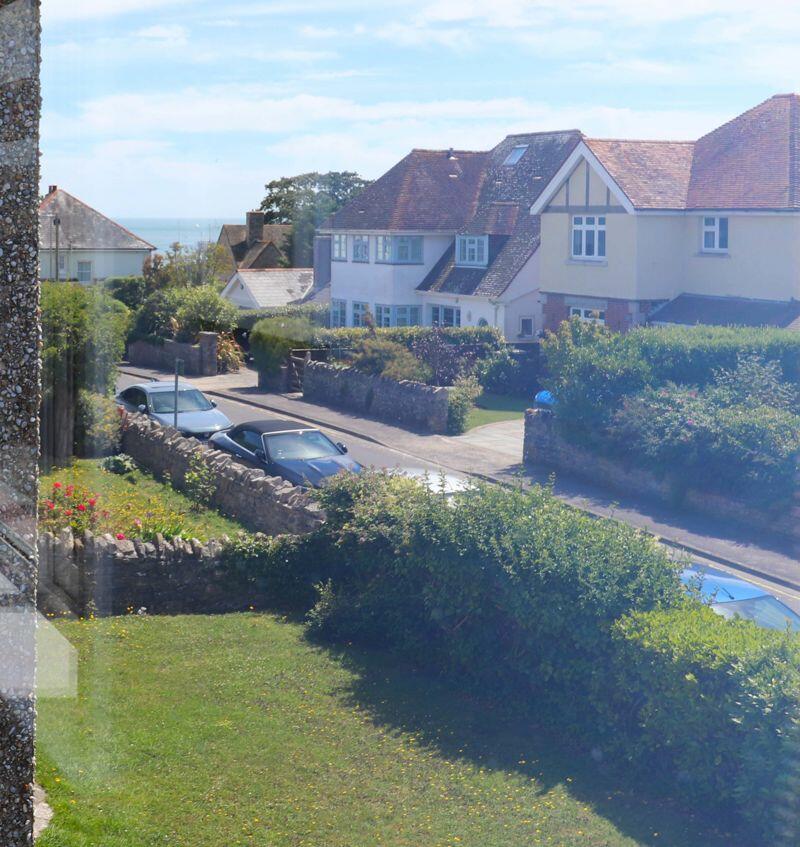 Additional image 8 of FIRST FLOOR APARTMENT WITH SEA GLIMPSES, A SHORT WALK FROM THE BEACH & TOWN CENTRE