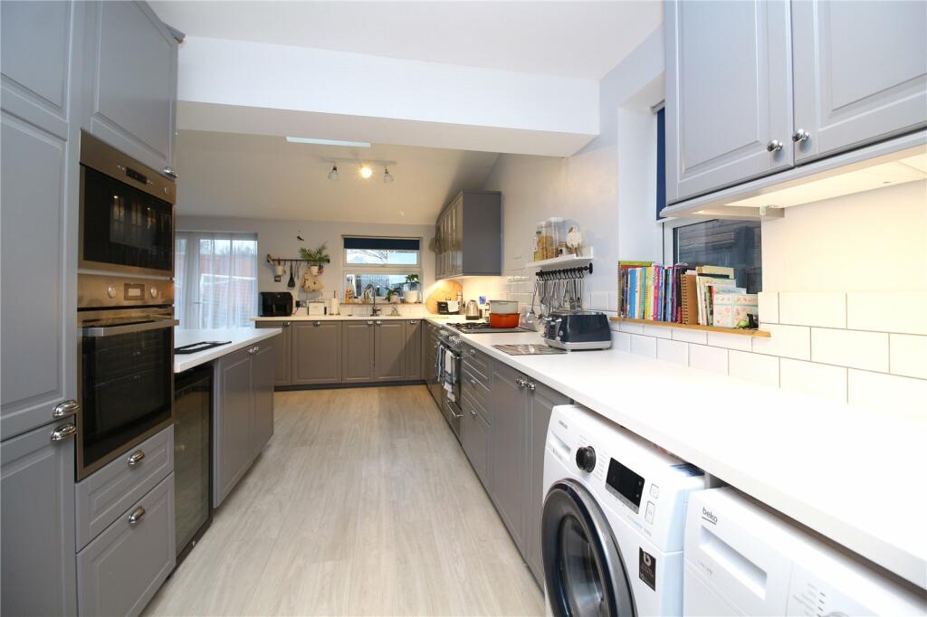 Additional image 21 of Vincent Road, New Milton, Hampshire, BH25