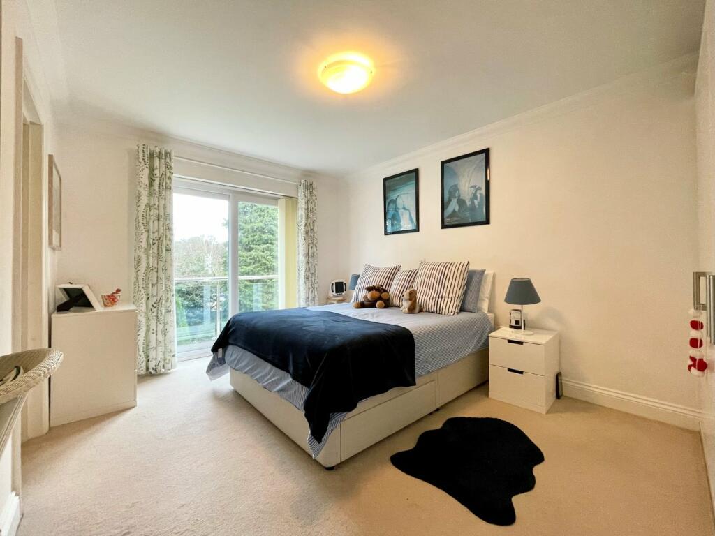 Additional image 9 of Chine Court, 3 Chine Crescent Road, Bournemouth, BH2