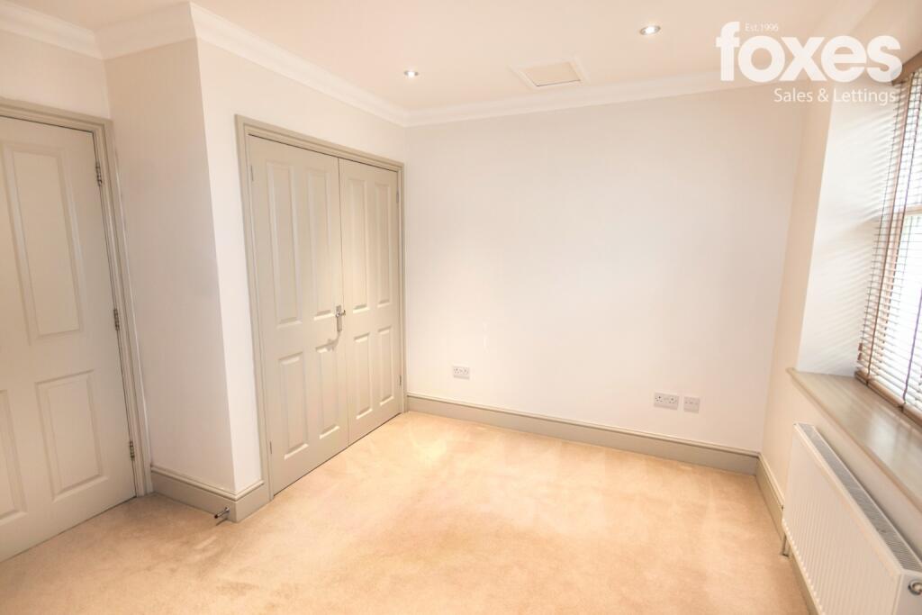 Additional image 6 of Pirbright House, West Cliff Gardens, Bournemouth, Dorset, BH2 5HL