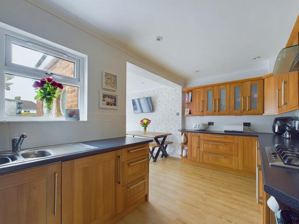 Additional image 4 of Morland Avenue, Worthing, BN14 8PX