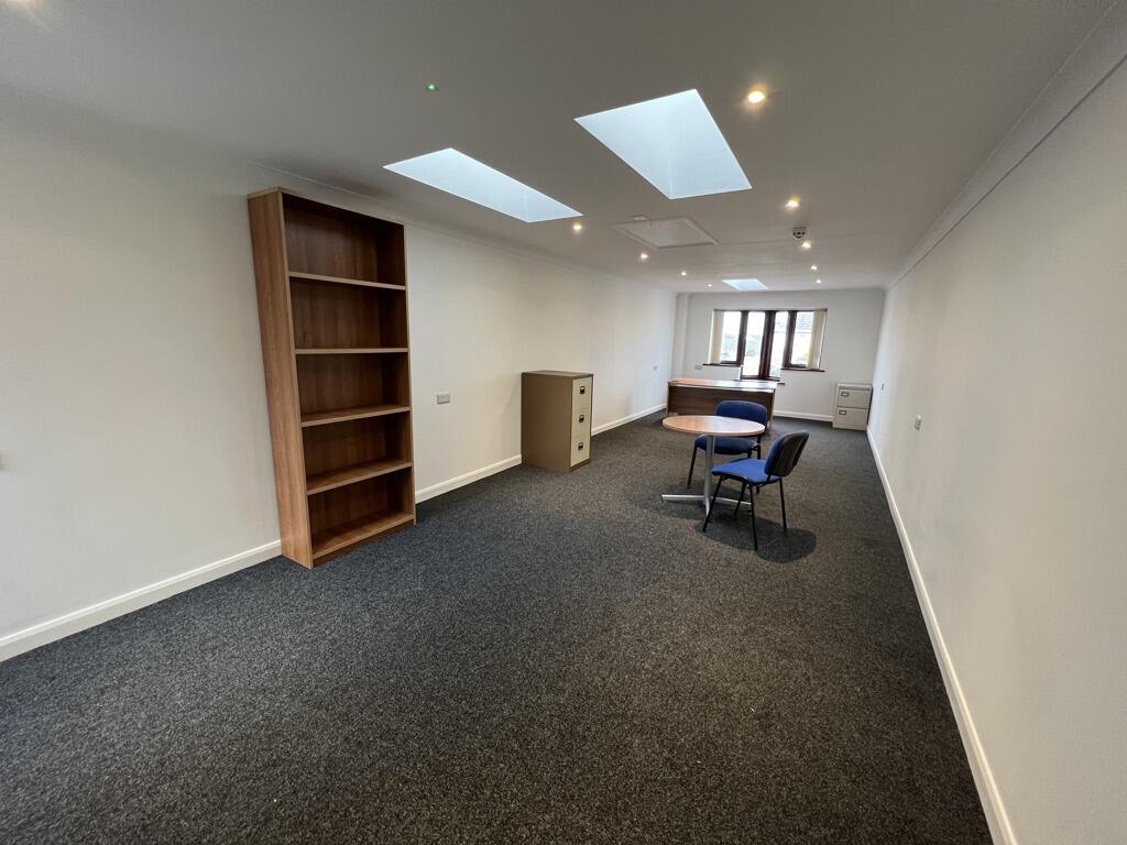 Additional image 3 of Unit 8, The Parade, 147 Wareham Road, Corfe Mullen, Wimborne, Dorset, BH21 3LA