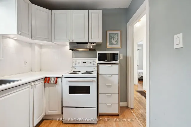 Additional image 16 of 21 Edmund Ave