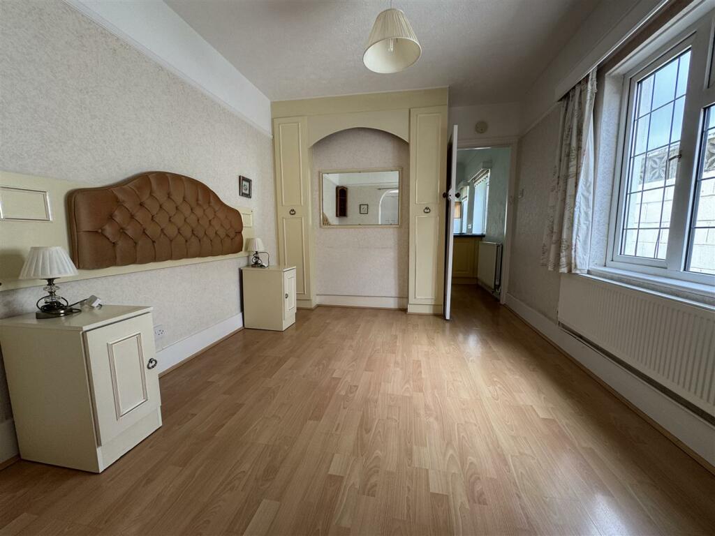 Additional image 20 of South Ferring