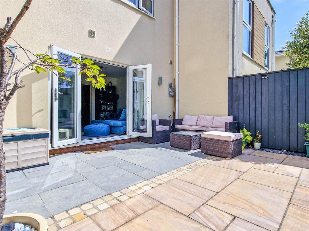 Additional image 20 of Smugglers Lane North, Highcliffe, Christchurch, Dorset, BH23