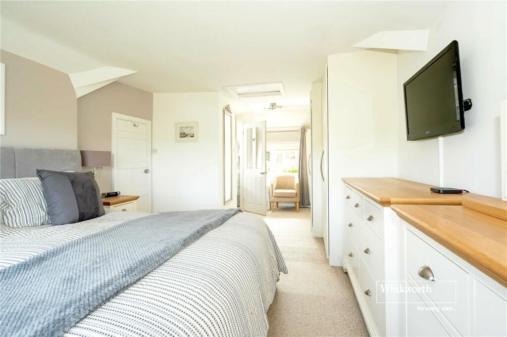 Additional image 15 of Lyndhurst Road, Bransgore, Christchurch, Hampshire, BH23