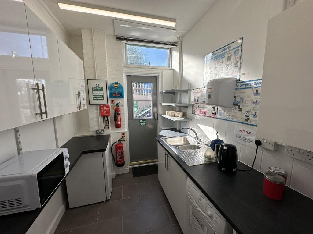 Additional image 11 of Unit A, 142 Old Shoreham Road, Hove, BN3 7BD