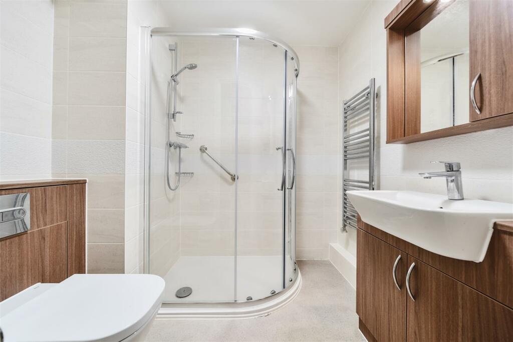 Additional image 8 of Hale Lodge, Littlehampton