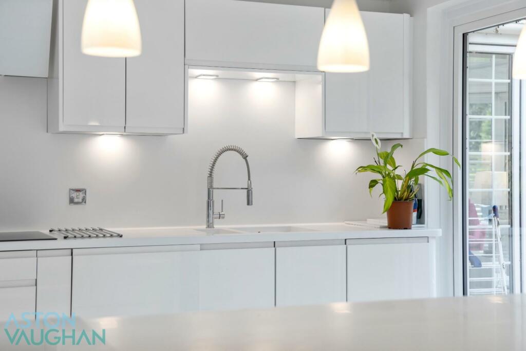 Additional image 31 of Wanderdown Close, Ovingdean, Brighton