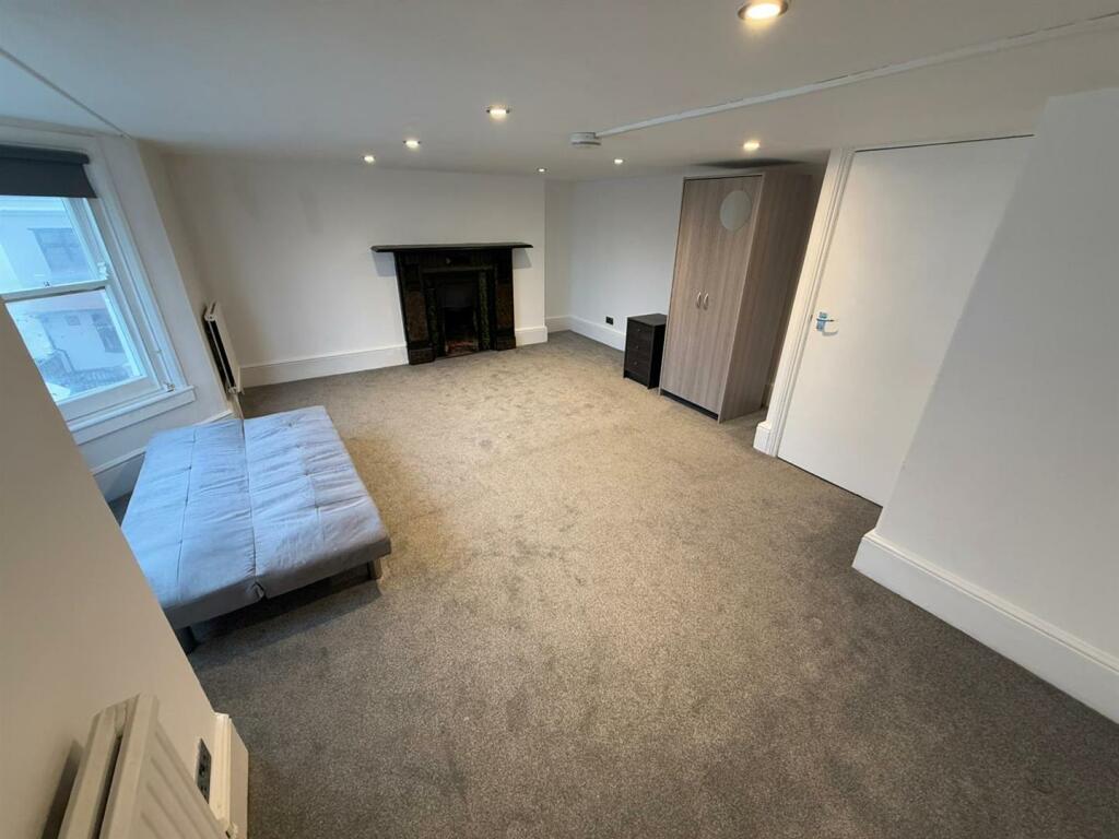 Additional image 18 of Clarence Square, Brighton