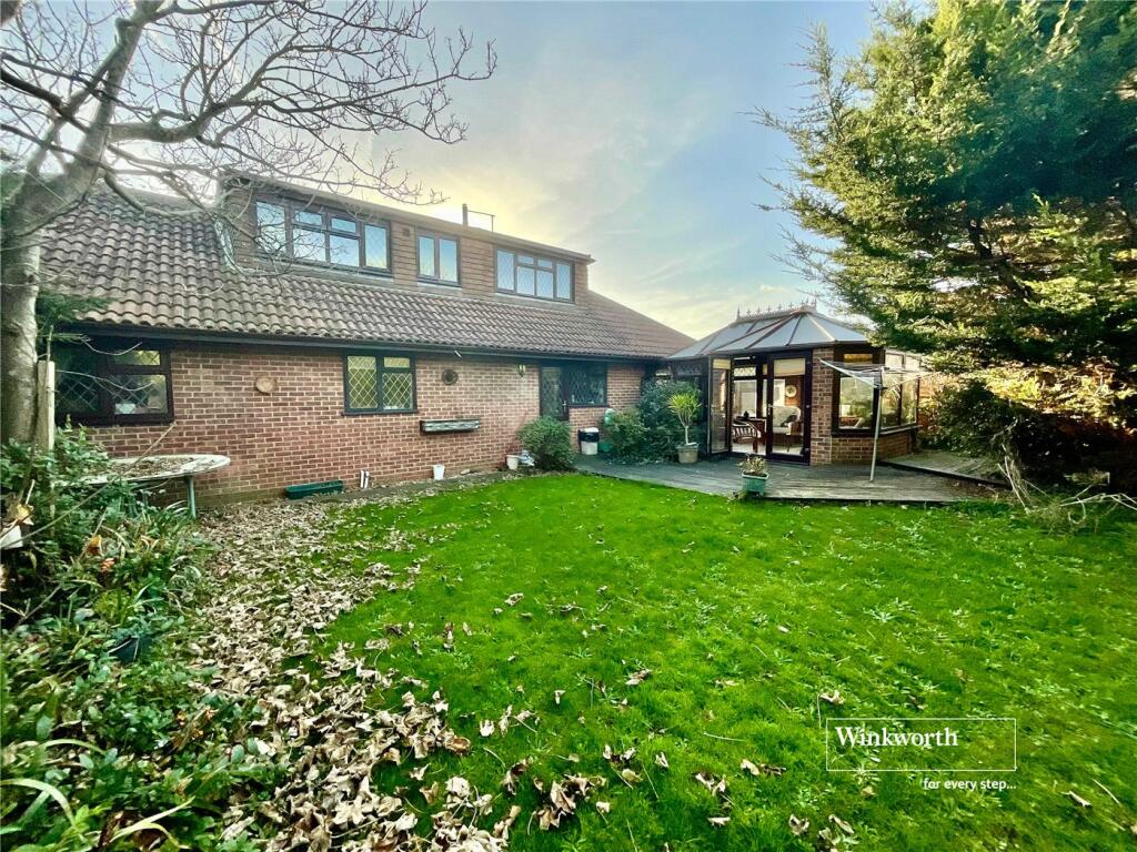 Additional image 8 of Marine Drive East, Barton on Sea, New Milton, Hampshire, BH25