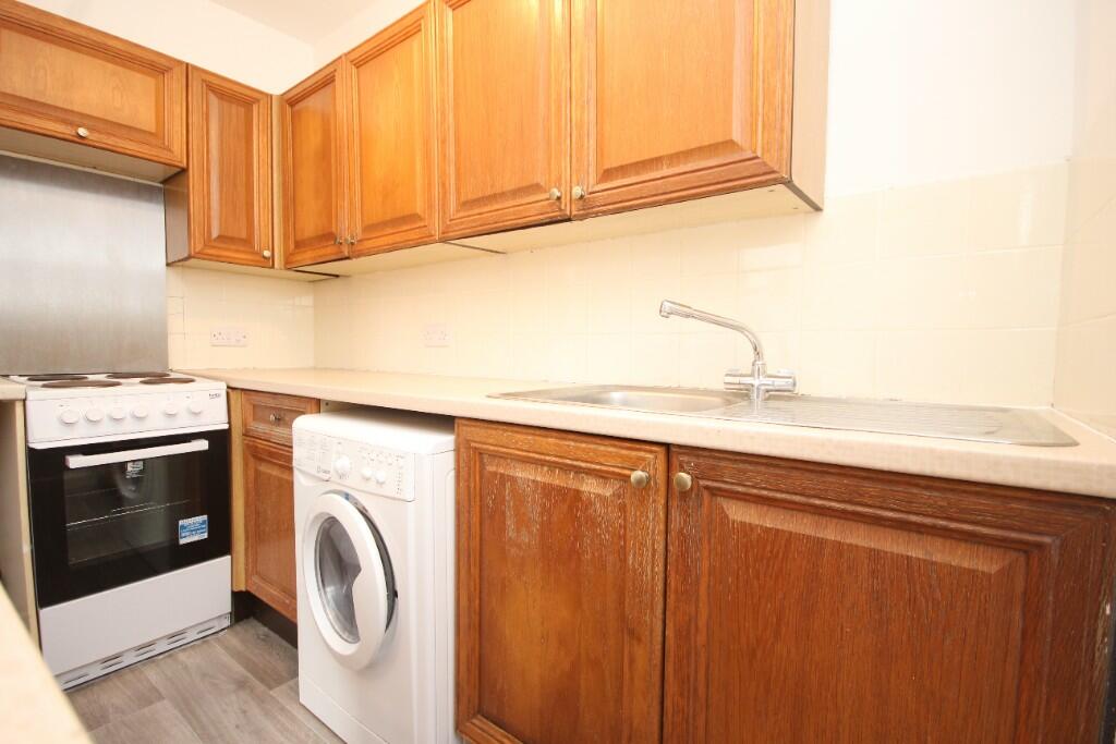 Additional image 6 of Pine Tree Glen, Bournemouth, Dorset, BH4