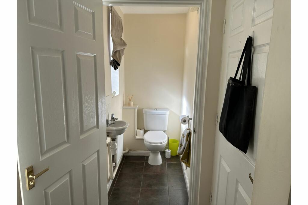 Additional image 6 of Holme Bank Close, Bradford, BD4