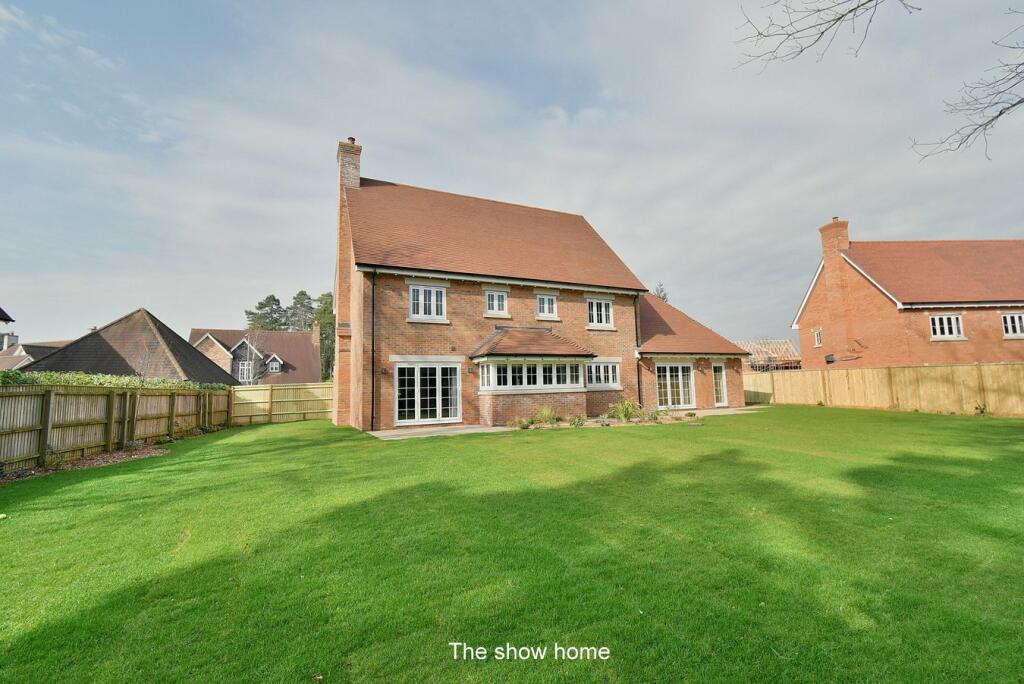 Additional image 20 of The Warren, Badgers Walk, Ferndown, BH22