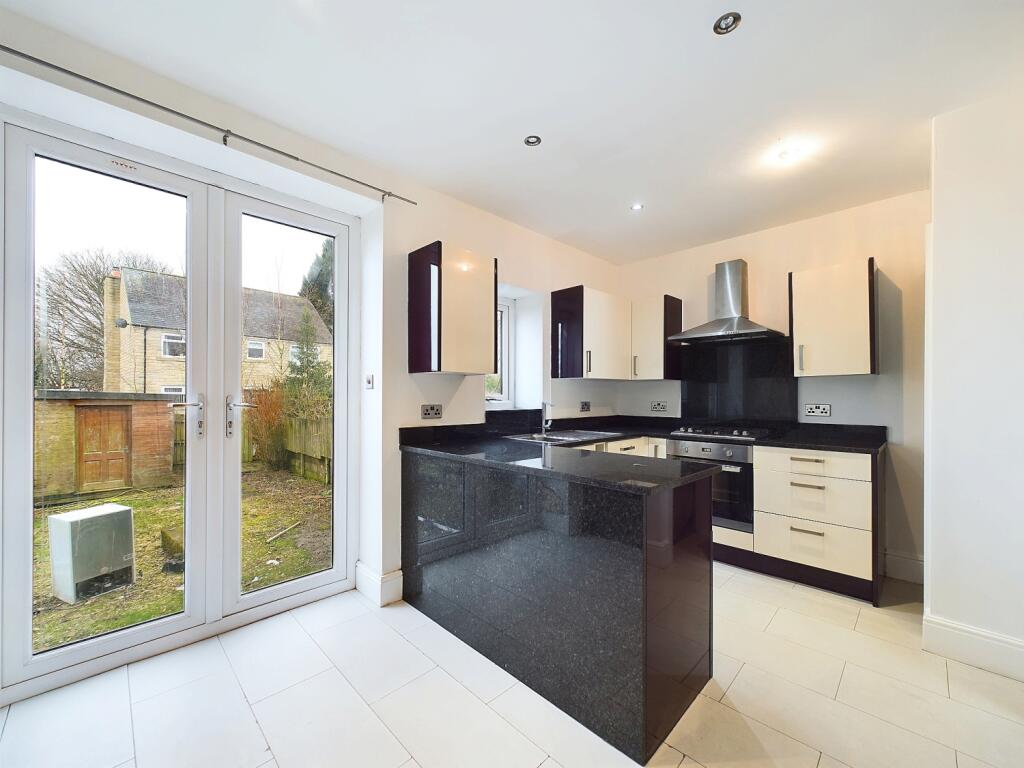 Additional image 6 of 15 Beacon Grove, Bradford