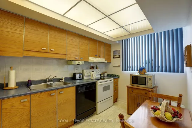 Additional image 10 of 757 Victoria Park Ave Unit 906