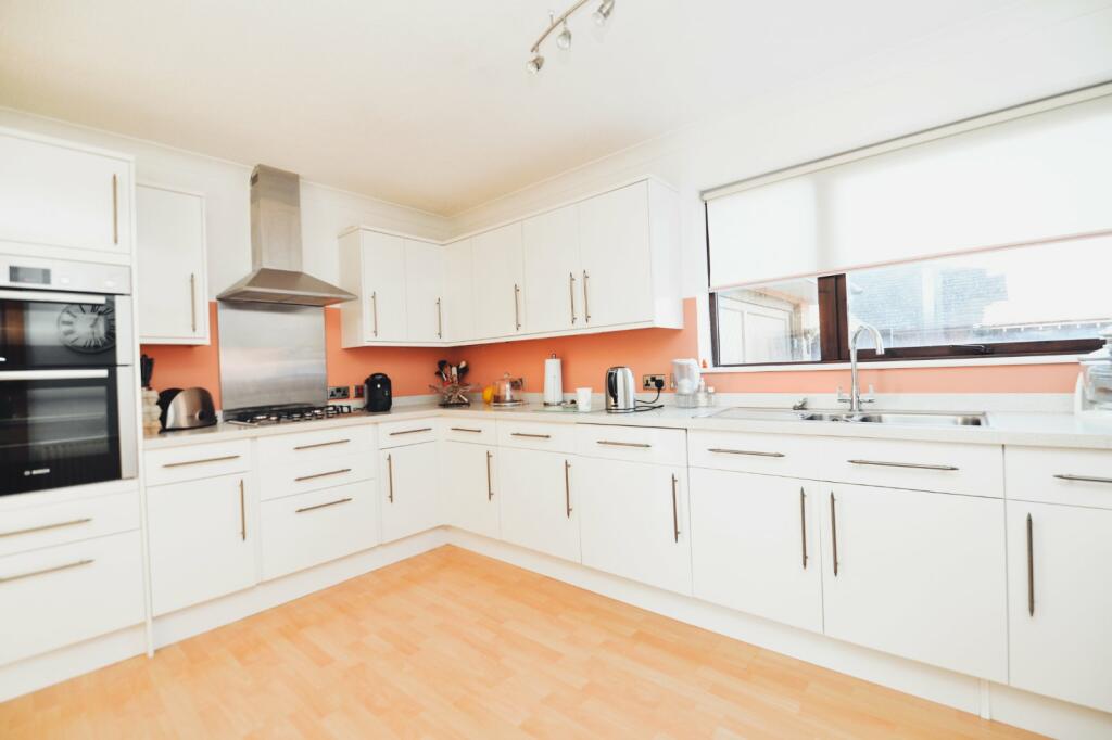 Additional image 32 of Barton Green, Barton on Sea, New Milton, Hampshire, BH25