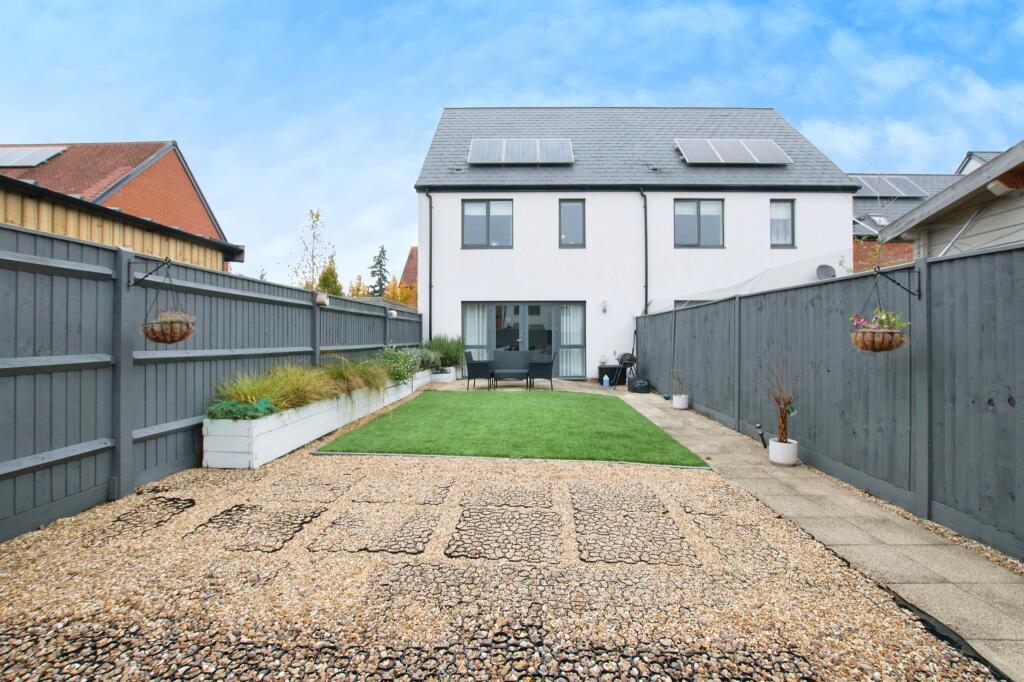 Additional image 12 of Victory Way, St. Leonards, Ringwood