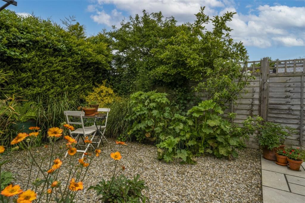 Additional image 27 of Crescent Road, Wimborne, Dorset, BH21