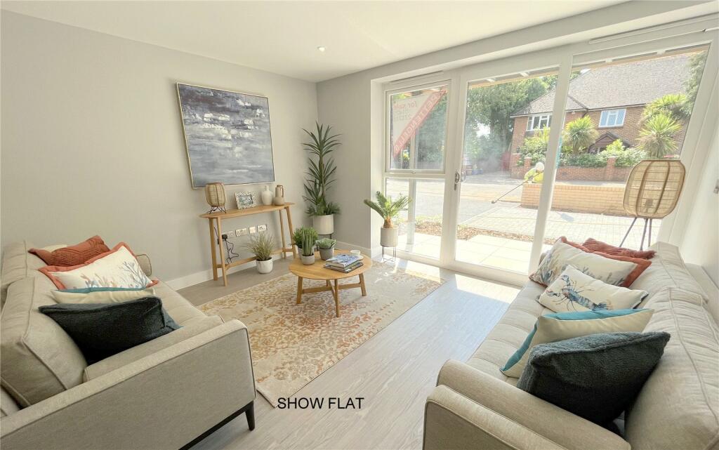 Additional image 7 of Vita Maris, 19-21 Wortley Road, Highcliffe, Dorset, BH23