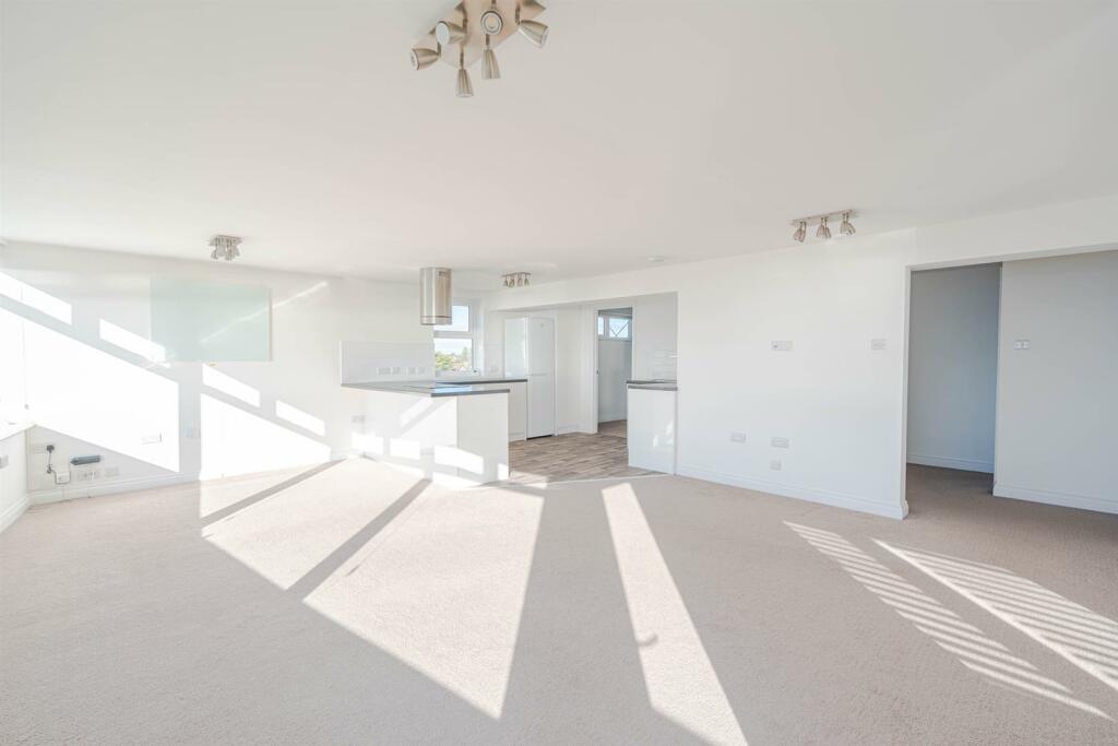 Additional image 5 of Boscombe Cliff Road, Bournemouth