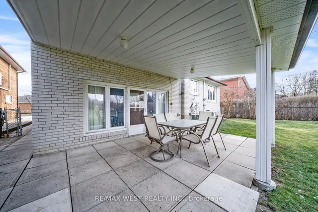 Additional image 28 of 56 Summitcrest Dr