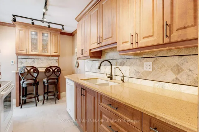 Additional image 19 of 1425 Ghent Ave Unit 305