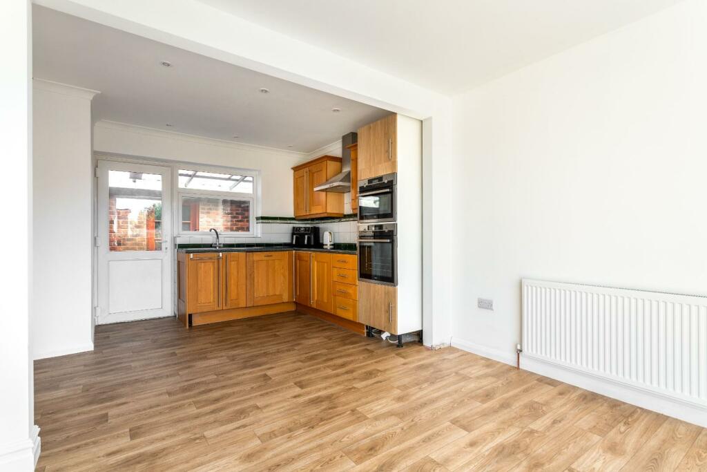 Additional image 20 of Leighton Avenue, Worthing