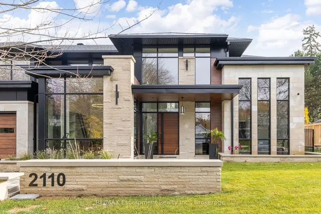 Additional image 37 of 2110 Blyth Cres