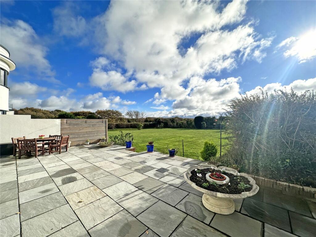 Additional image 21 of Barton Common Road, New Milton, Hampshire, BH25