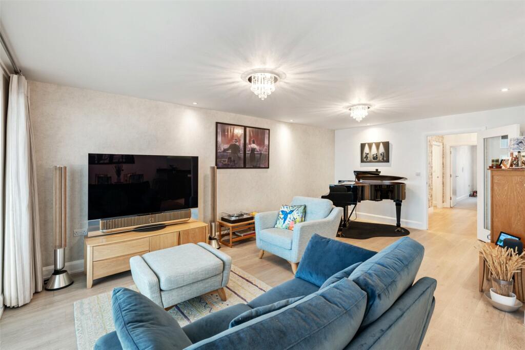 Additional image 3 of Marine Parade, Worthing, West Sussex, BN11