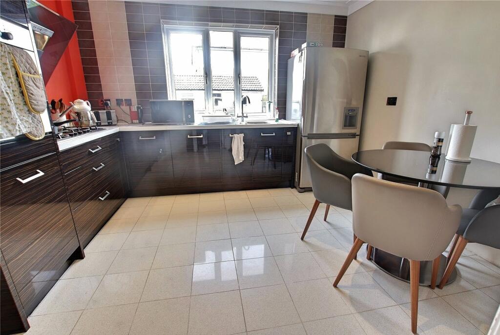 Additional image 4 of George V Avenue, Worthing, West Sussex, BN11