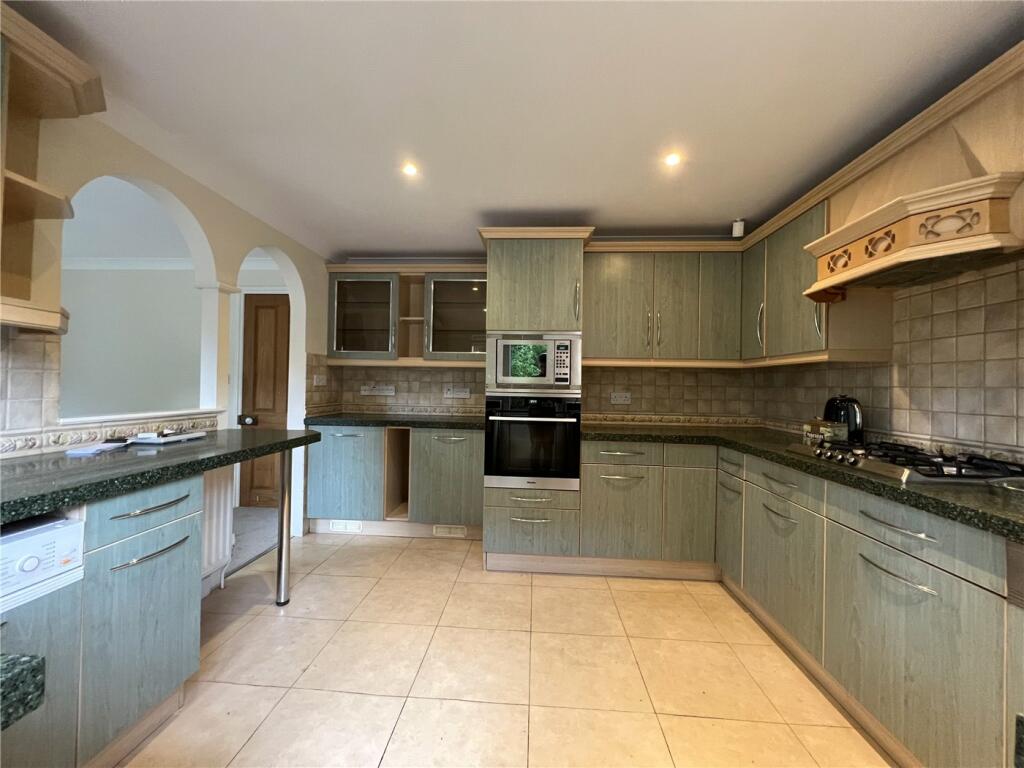 Additional image 12 of Rothesay Drive, Highcliffe, Christchurch, BH23