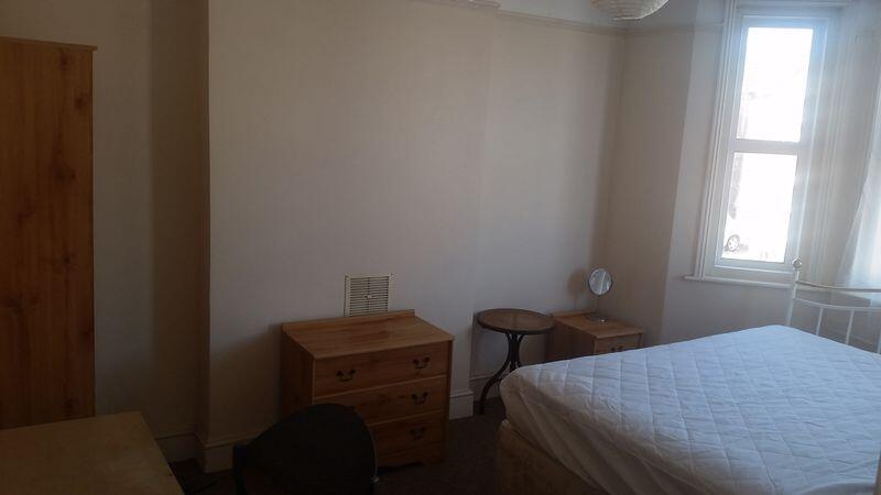 Additional image 4 of AVAILABLE FOR SEPTEMBER 2025 - 4 double bedroom student house - Winton
