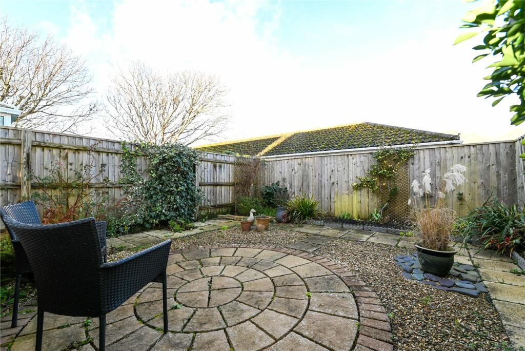 Additional image 13 of The Cottages, 2 Marine Drive, Barton on Sea, Hampshire, BH25