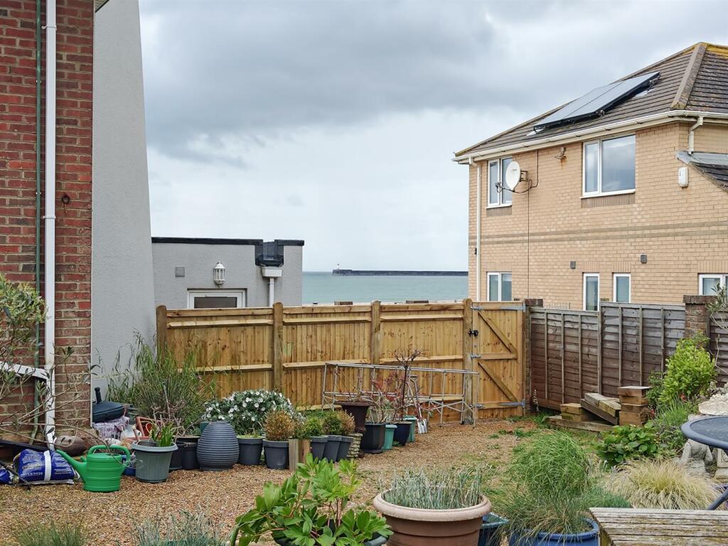 Additional image 26 of SEAFORD SEAFRONT