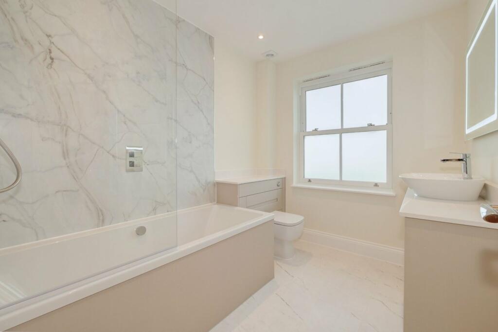 Additional image 10 of Horseshoe Place, Windmill Hill, BN27