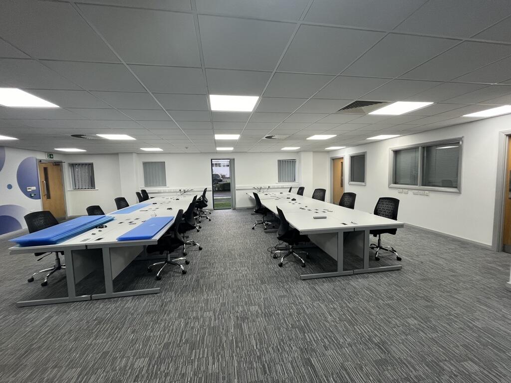 Additional image 9 of GROUND FLOOR LOSTOCK SUITE, PARAGON BUSINESS PARK, CHORLEY NEW ROAD, HORWICH, BOLTON, GREATER MANCHESTER, BL6 6HG