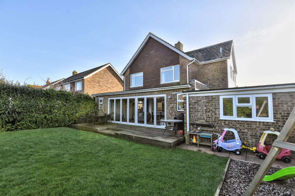 Additional image 47 of Marine Crescent, Goring-By-Sea, Worthing