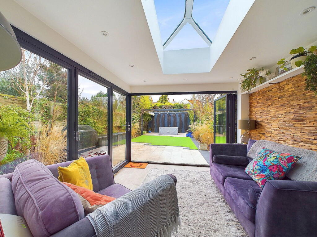 Additional image 7 of Gordon Road, Shoreham by Sea