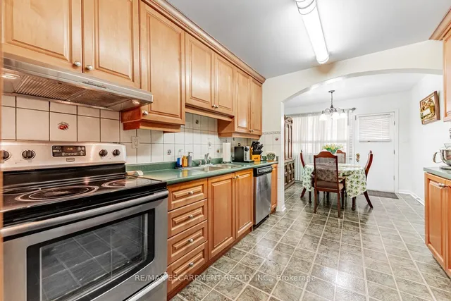 Additional image 10 of 11 Alma Ave