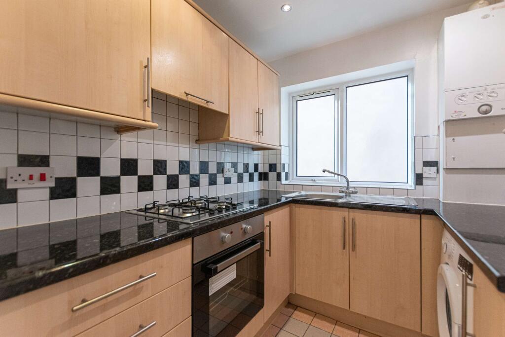 Additional image 4 of 3 Bowling Court