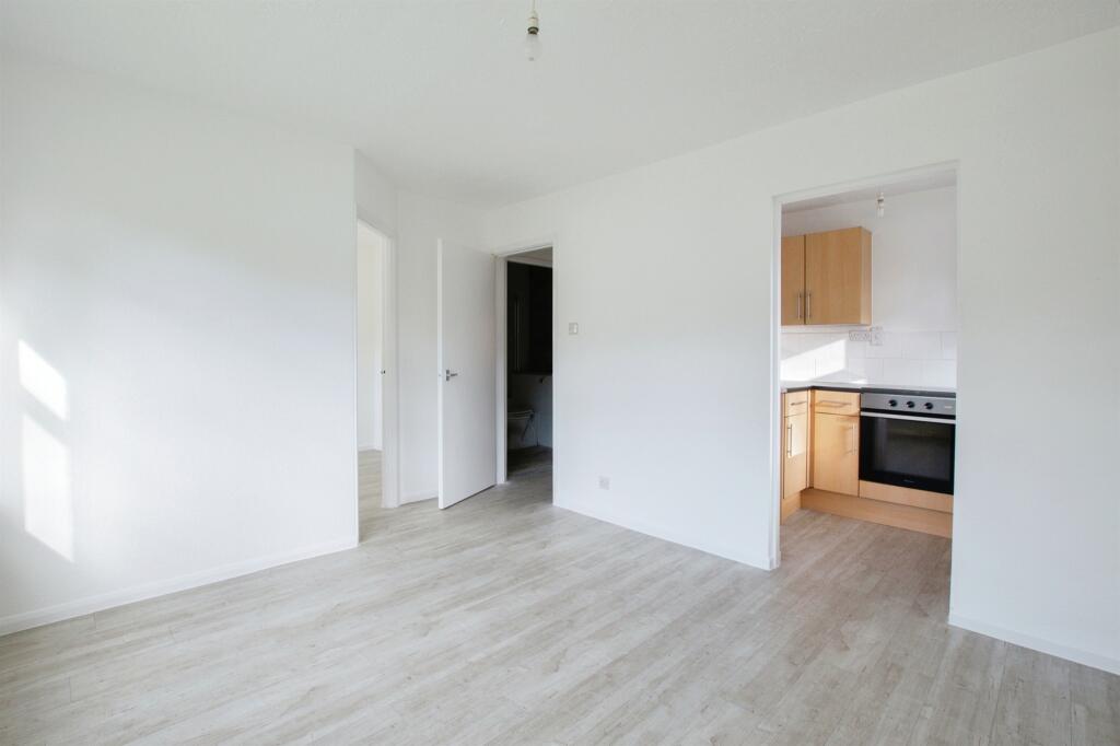 Additional image 8 of Thames Close, Ferndown