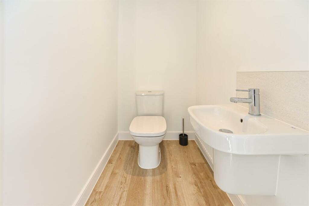 Additional image 8 of Steeple Chase Way, Fontwell