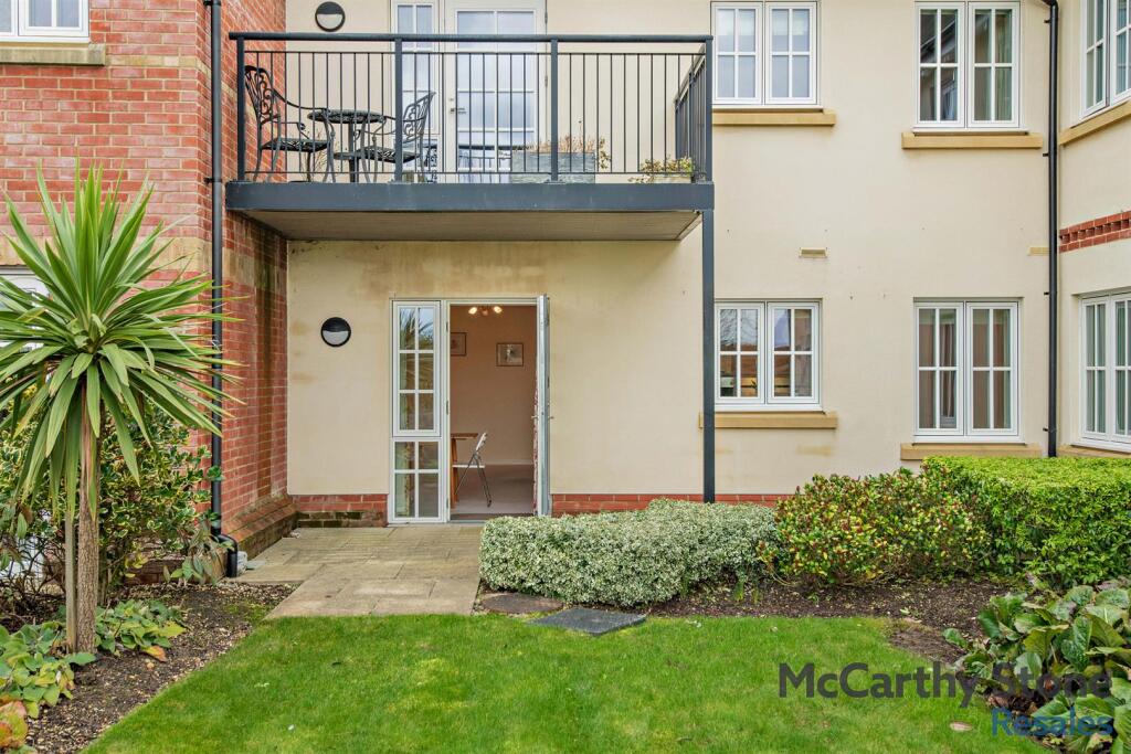 Additional image 31 of Parsonage Barn Lane, Ringwood