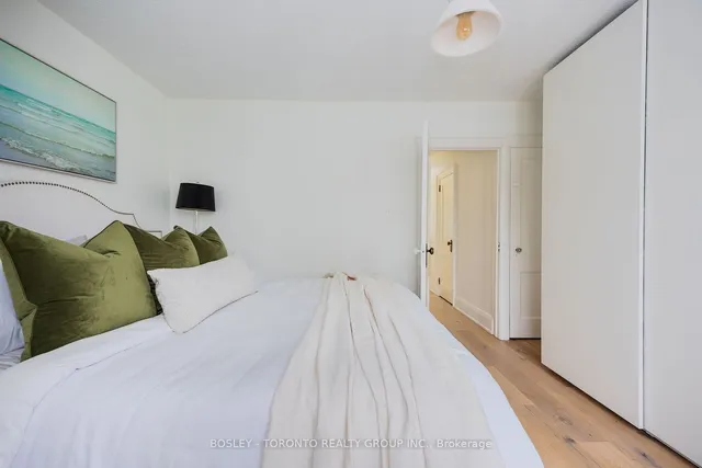 Additional image 22 of 96 Gillard Ave