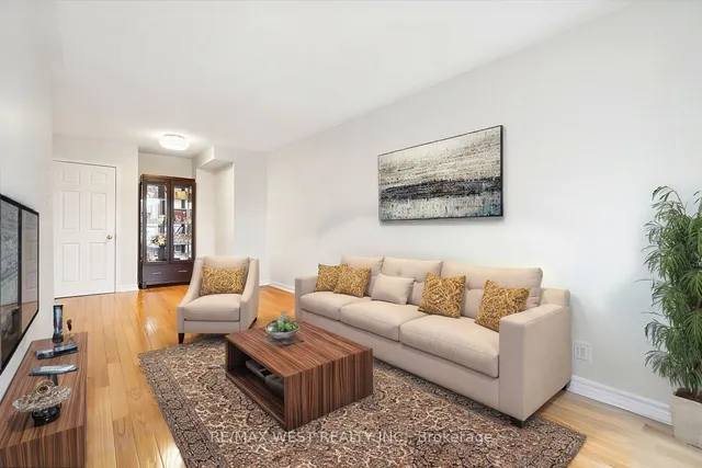 Additional image 5 of 38 Monaco Crt