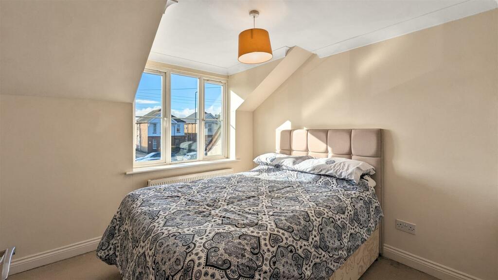 Additional image 8 of Wallisdown Road, Bournemouth